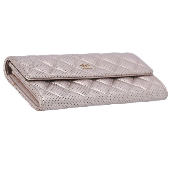 CHANEL Metallic Perforated Lambskin Quilted Large Gusset Flap Wallet Rose Gold - Picture 4 of 9